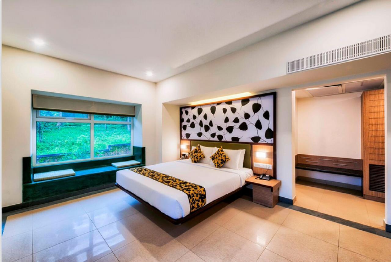 सहारा Sterling Wayanad Sultan Bathery